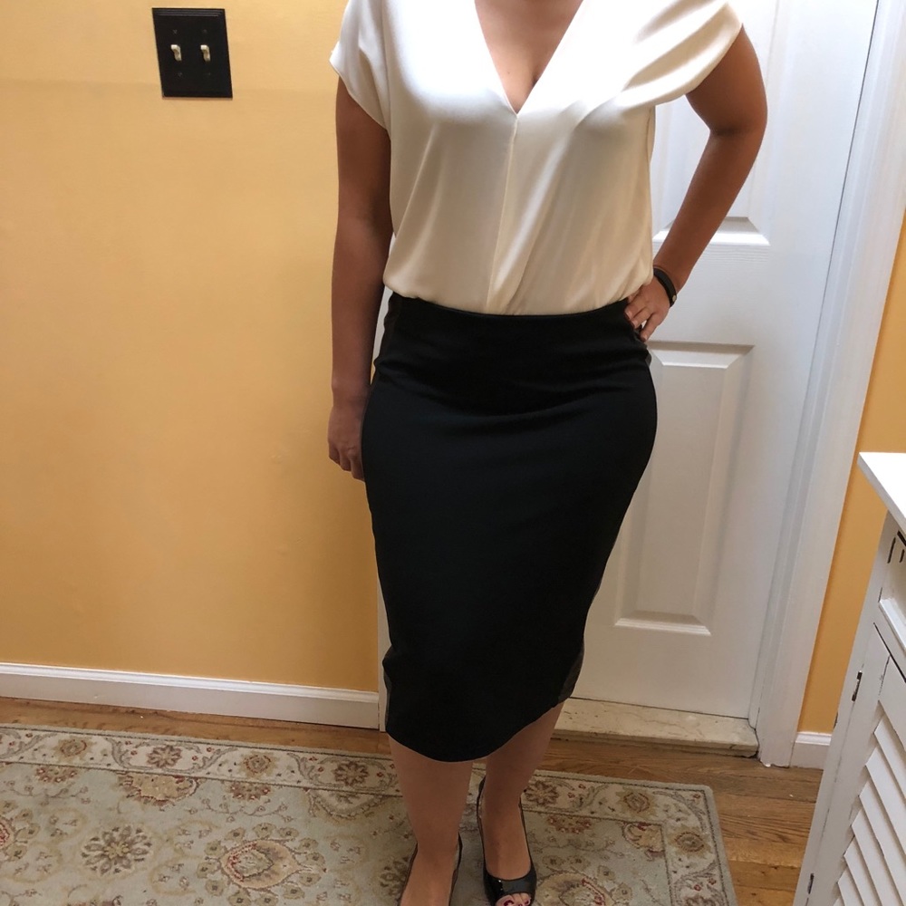 Black stretch skirt